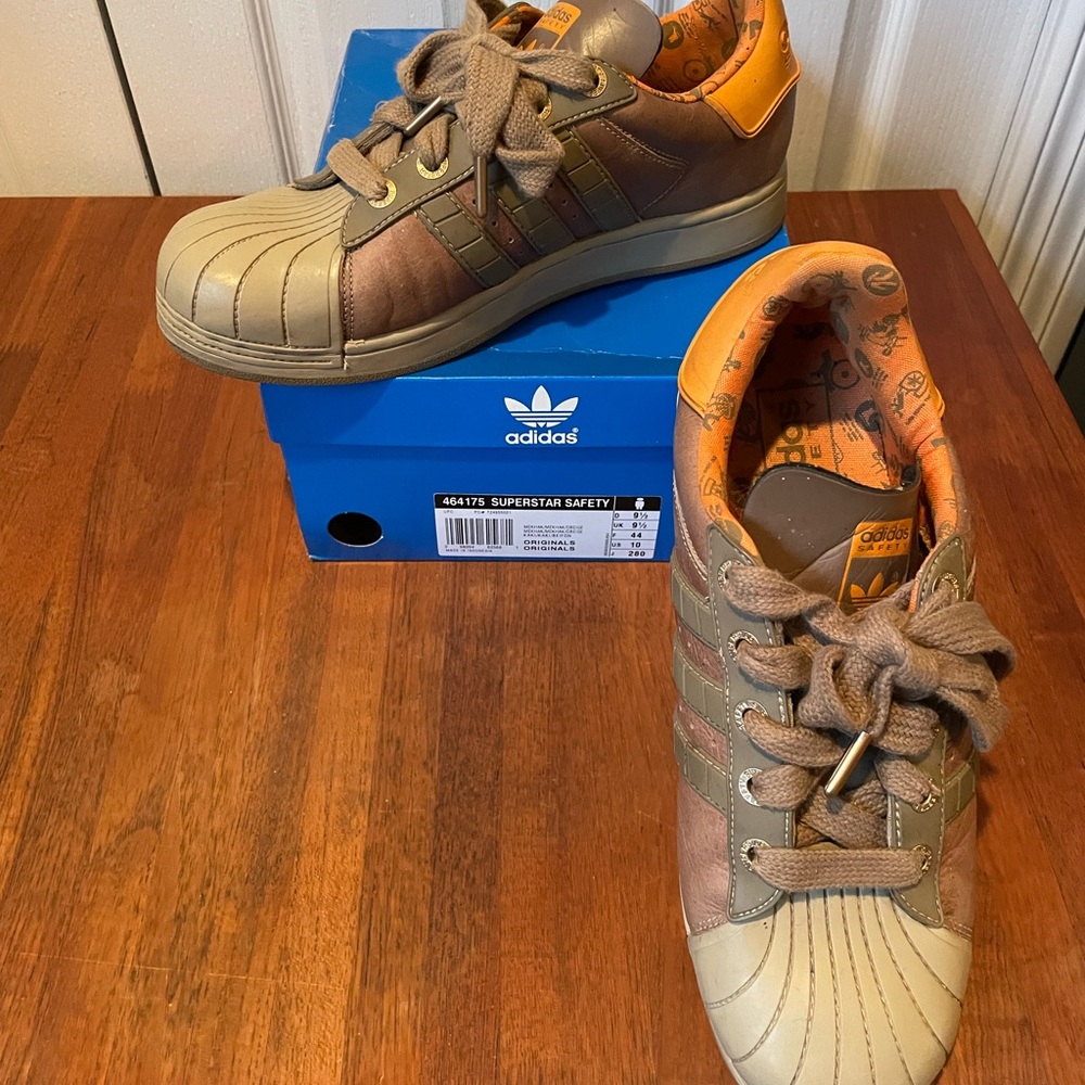 Adidas Superstar Safety!